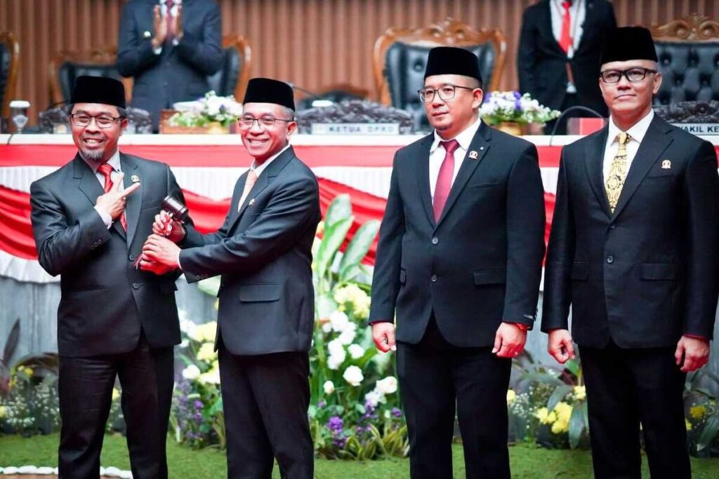 Ketua DPRD Jawa Barat, Asep mulyadi