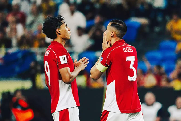 CHCnxRafT0bDYnaBC2iEE5klvMXvGrGqkgM5WlMD-copy-3984404188