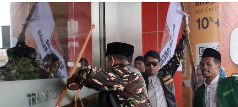 segel transmart oleh BANSER NU